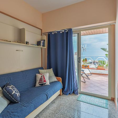 Una Araucaria Sul Mare Apartment San Giorgio  Bagian luar foto